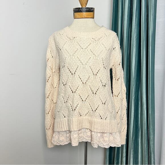 Lilis Closet Cream Crew Long Sleeve Knit Sweater Lace Trim Sz XS (576) - Picture 1 of 7